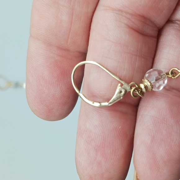 Elegant Gold and Pearl Drop Earrings - Picture 6 of 9